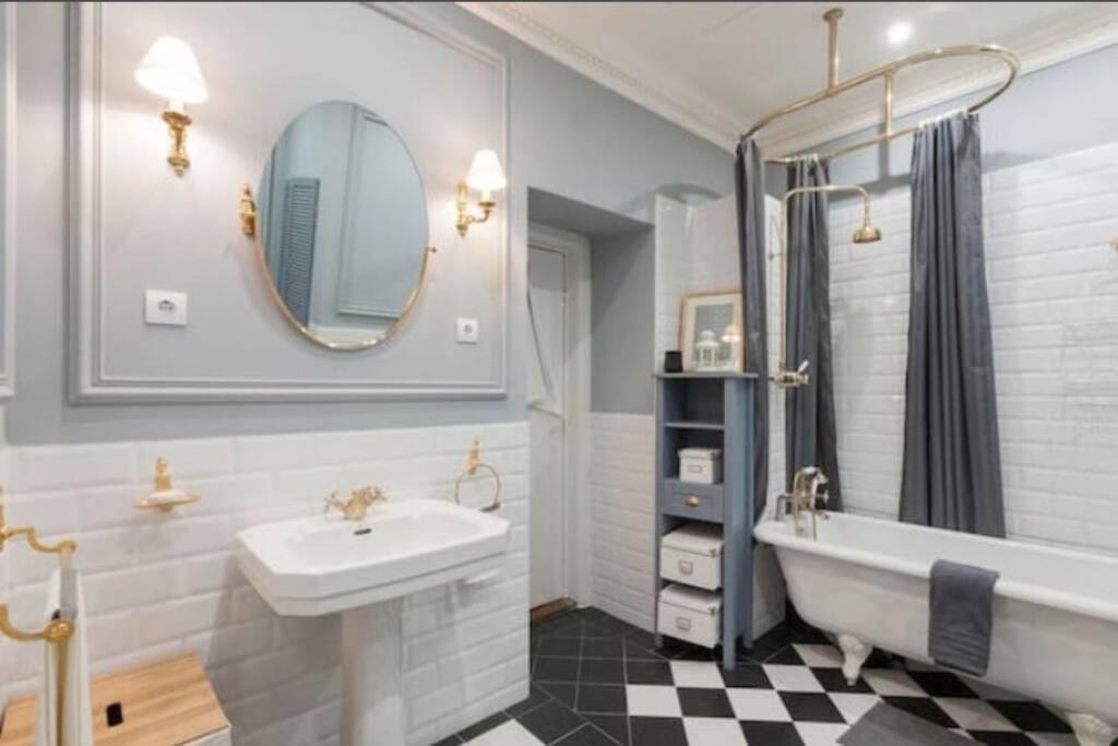 Luxury Art Deco Suite Close To Museum Of Fine Arts ブダペスト エクステリア 写真
